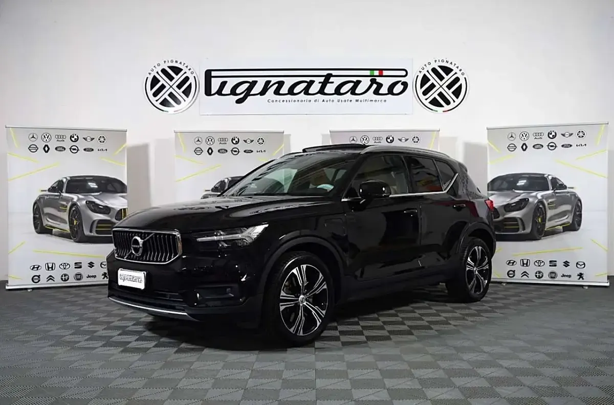 Usata Volvo XC40 Inscription 179 CV (131 kW) 2021 Nero void SUV