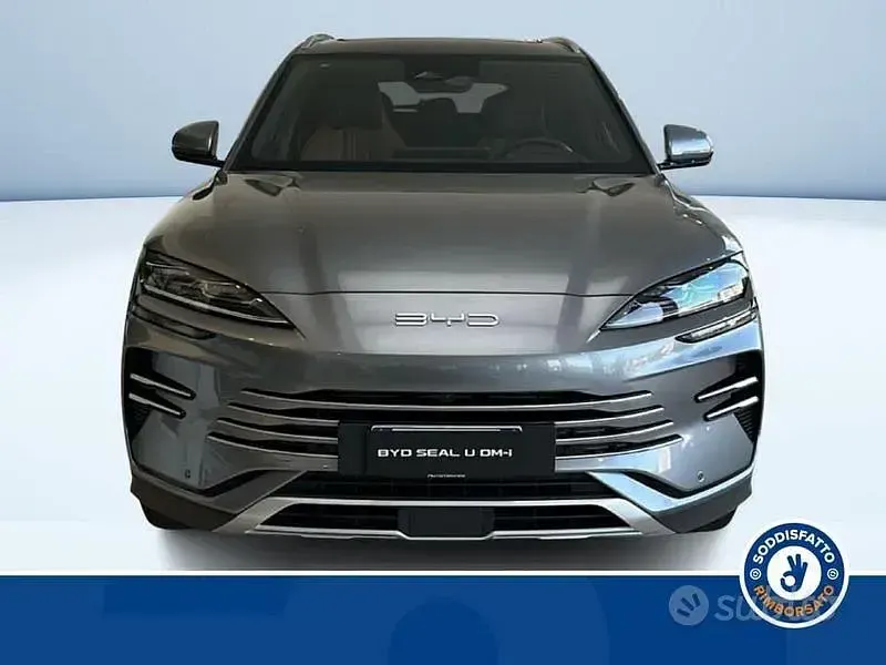Usata BYD Seal U Design 177 CV (130 kW) 2025 Grigio SUV