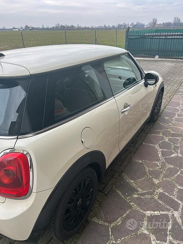 Usata Mini One D 95 CV (69 kW) 2017 Bianco Utilitaria