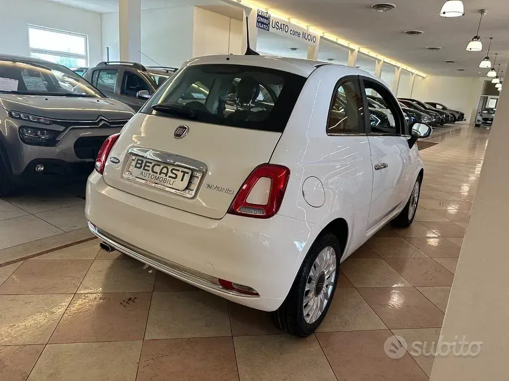 Usata Fiat 500 Dolcevita 69 CV (50 kW) 2022 Bianco pastello Utilitaria
