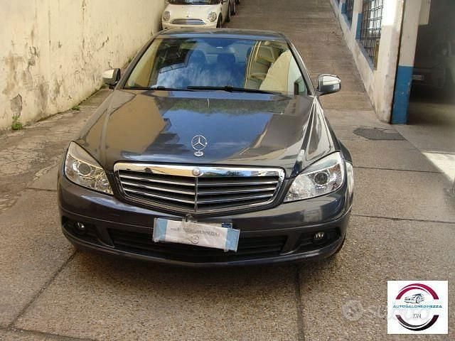 Usata Mercedes C220 Elegance 169 CV (124 kW) 2008 Grigio Berlina
