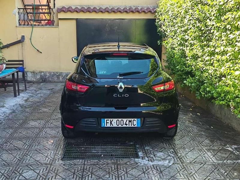Usata Renault Clio IV Intens 73 CV (53 kW) 2017 Nero Berlina