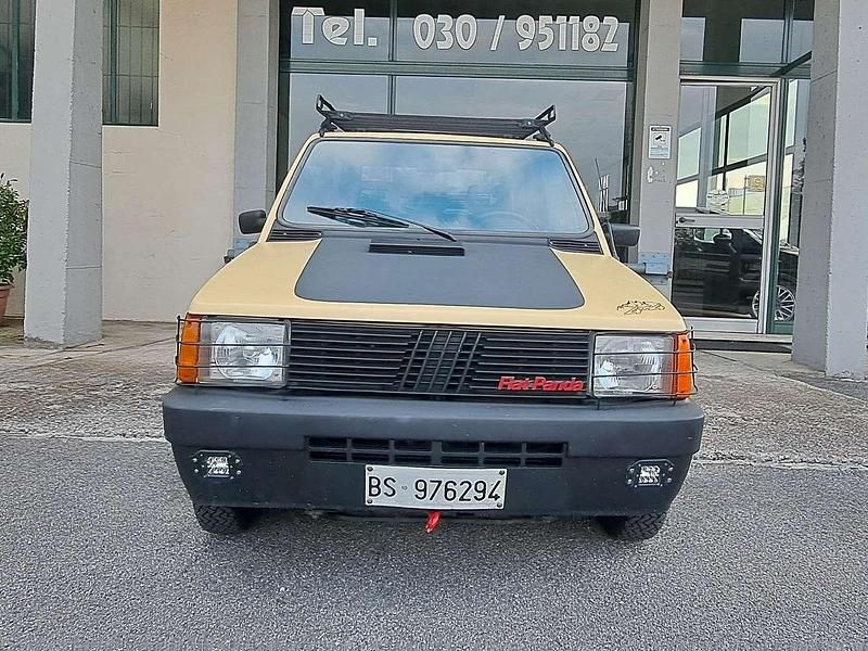 Usata Fiat Panda 4x4 50 CV (36 kW) 1986 Beige Utilitaria