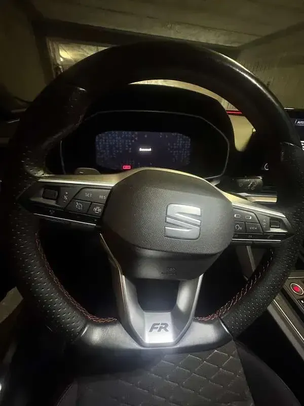 Usata Seat Leon FR 150 CV (110 kW) 2021 Grigio Berlina