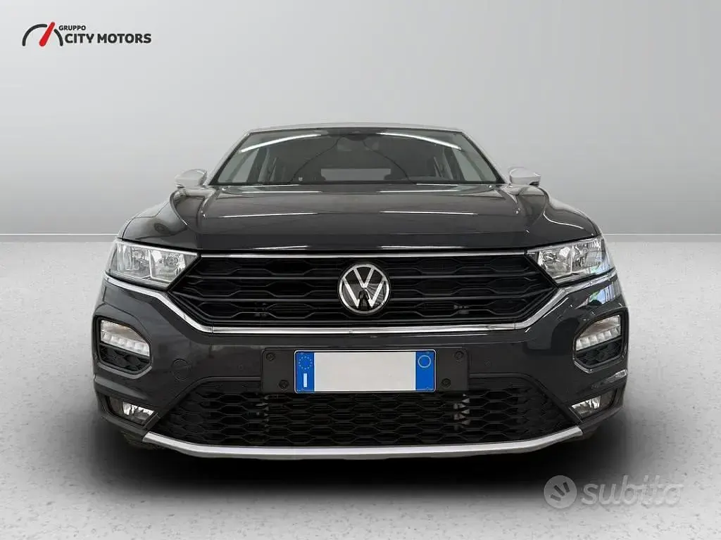 Usata VW T-Roc Business 110 CV (80 kW) 2021 Grigio SUV