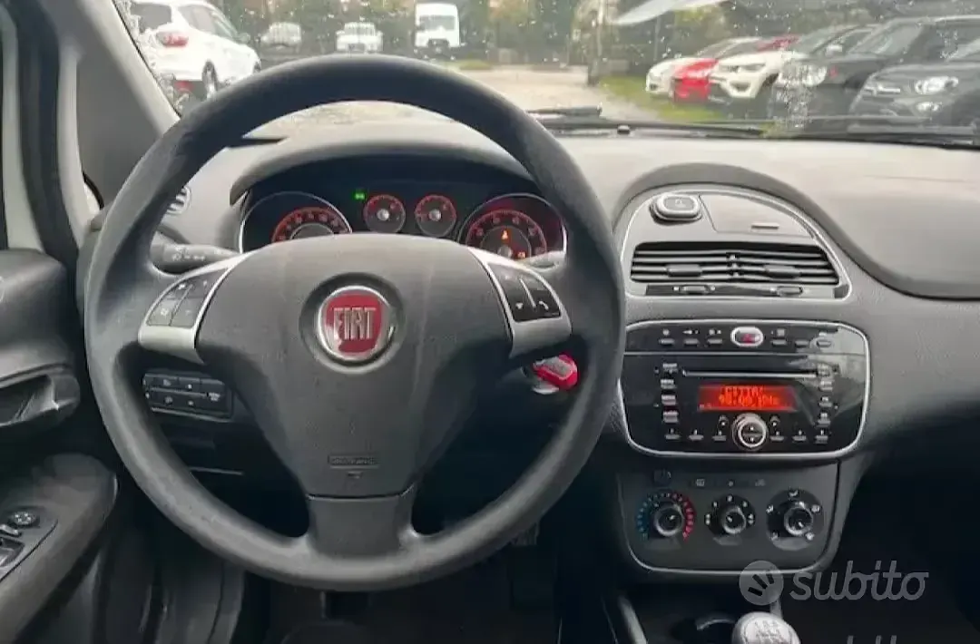 Usata Fiat Punto Evo S 75 CV (55 kW) 2011 Bianco Utilitaria