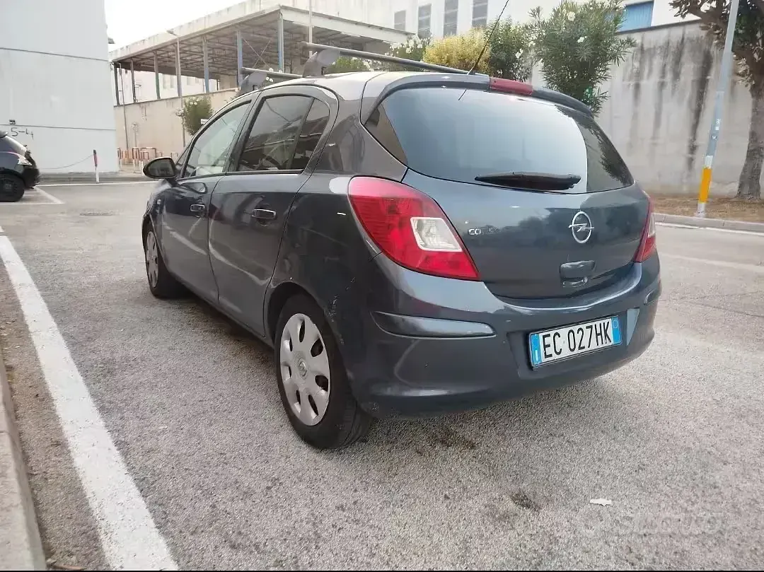Usata Opel Corsa 80 CV (58 kW) 2010 Grigio Utilitaria