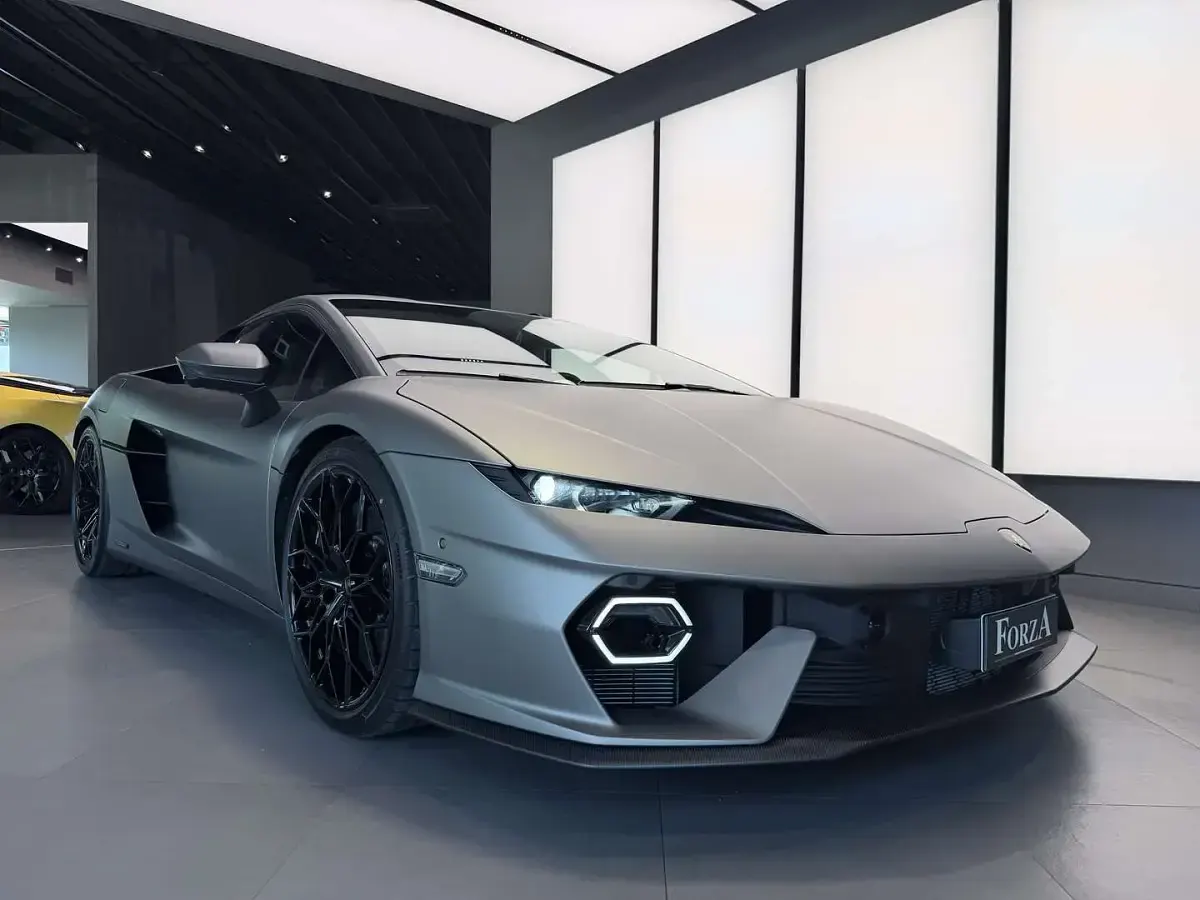 Nuova Lamborghini Temerario 799 CV (587 kW) 2026 Grigio titans opaco Coupé