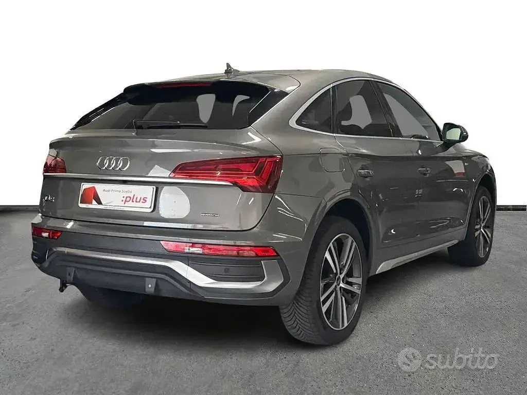 Usata Audi Q5 Sportback S-line plus 204 CV (150 kW) 2025 Grigio SUV