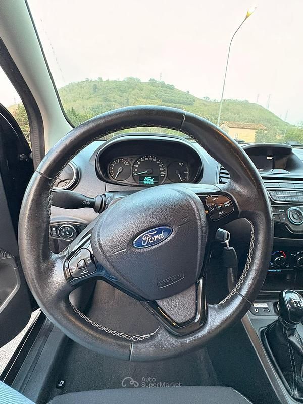 Usata Ford Ka Plus Ultimate 86 CV (63 kW) 2018 Utilitaria