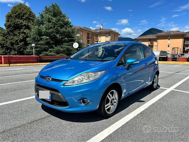 Usata Ford Fiesta 2010 Blu Utilitaria