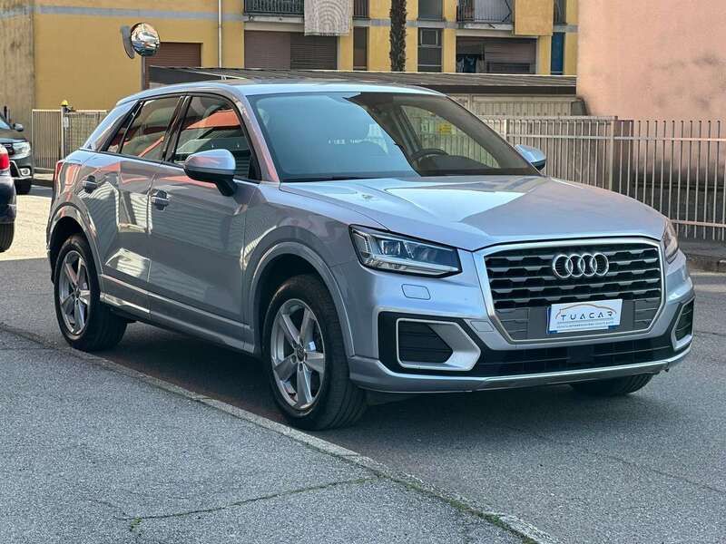 Usata Audi Q2 Business 116 CV (85 kW) 2018 Argento SUV