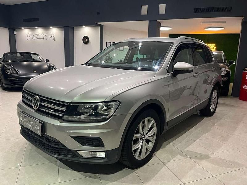 Grigio Usata 2017 VW Tiguan Business SUV | 14.990 € (Buon prezzo) - Immagine 1/4