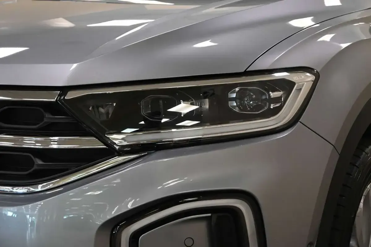 Usata VW T-Roc Style 116 CV (85 kW) 2025 Grigio SUV