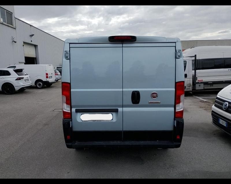 Usata Fiat Ducato 130 CV (95 kW) 2019 Blu Furgone
