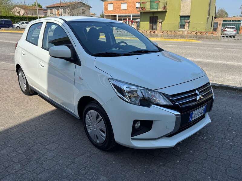 Bianco Usata 2024 Mitsubishi Space Star Invite Tre volumi | 13.600 € (Cara) - Immagine 1/4