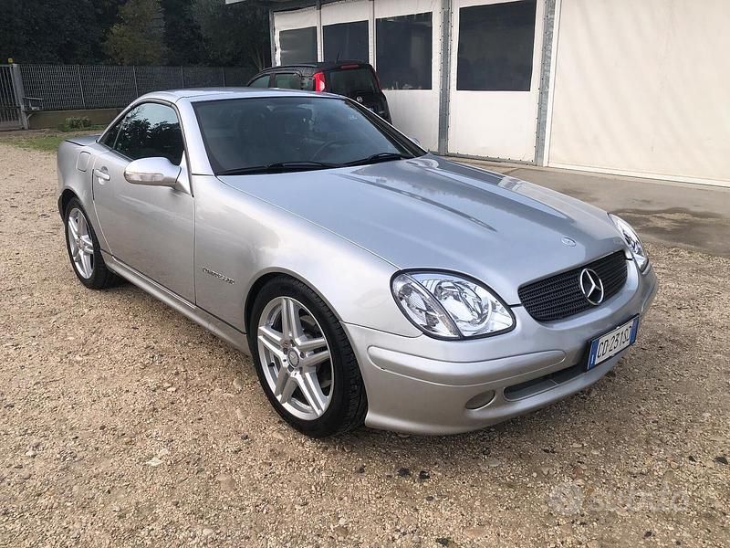 Usata Mercedes SLK200 163 CV (119 kW) 2003 Grigio Cabrio