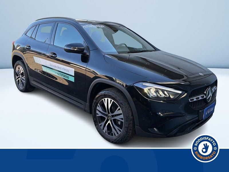 Usata Mercedes GLA200 Advanced 150 CV (110 kW) 2025 Argento metallizzato SUV