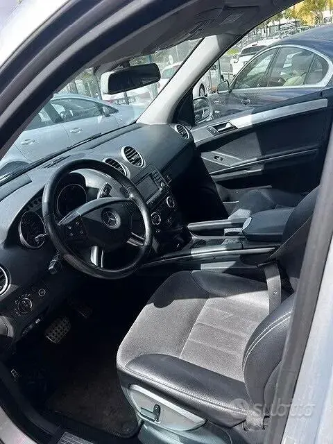 Begagnad Mercedes ML320 306 HK (225 kW) 2007 Grå SUV