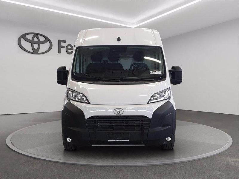 Nuova Toyota Proace 120 CV (88 kW) 2025 White solid Monovolume