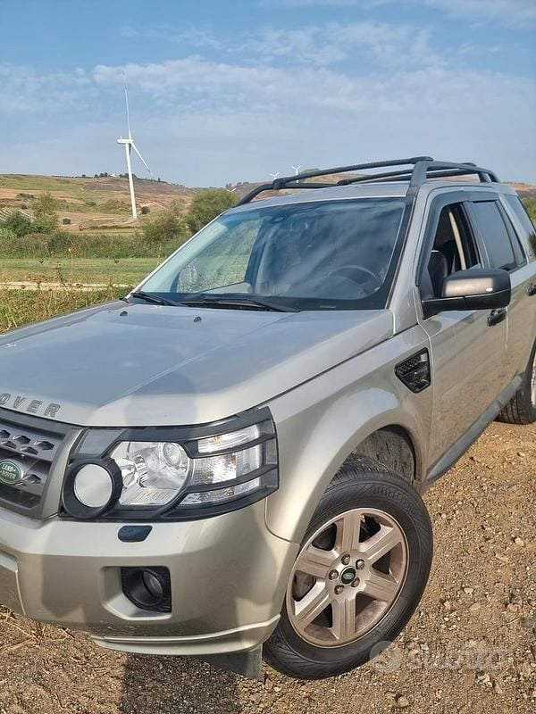Usata Land Rover Freelander 2 150 CV (110 kW) 2011 Marrone SUV