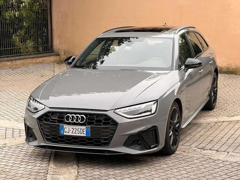Usata Audi A4 S-Line 204 CV (150 kW) 2022 Grigio Station wagon