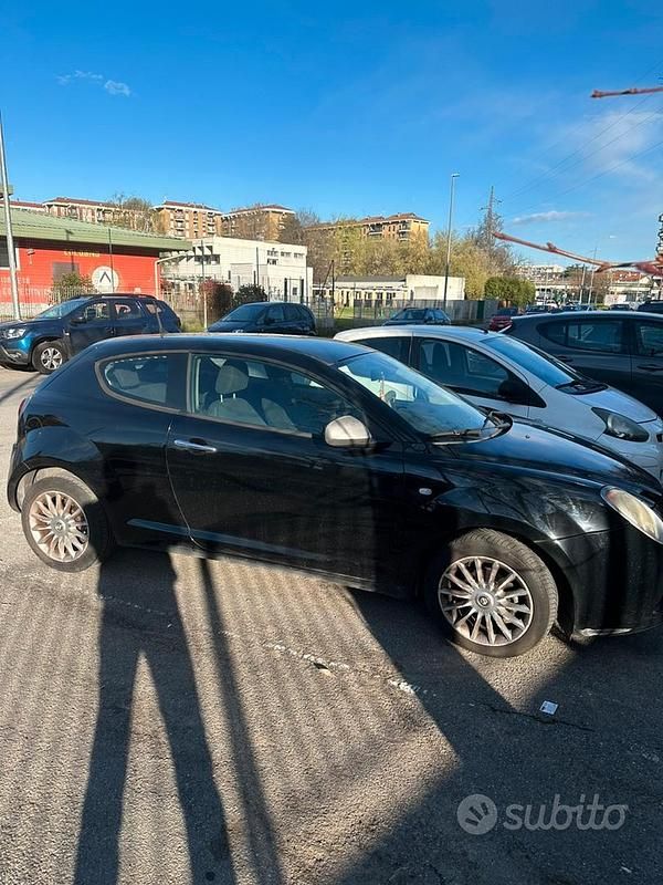 Usata Alfa Romeo MiTo 78 CV (57 kW) 2015 Nero Utilitaria