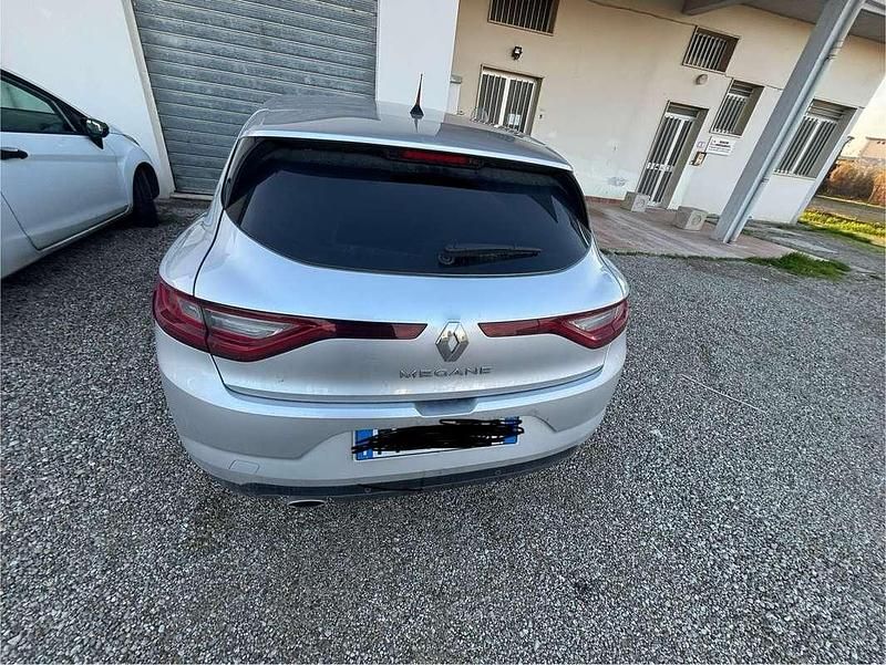 Usata 2018 Renault Mégane IV Intens Tre volumi | 8000 € (Super prezzo) - Immagine 1/4