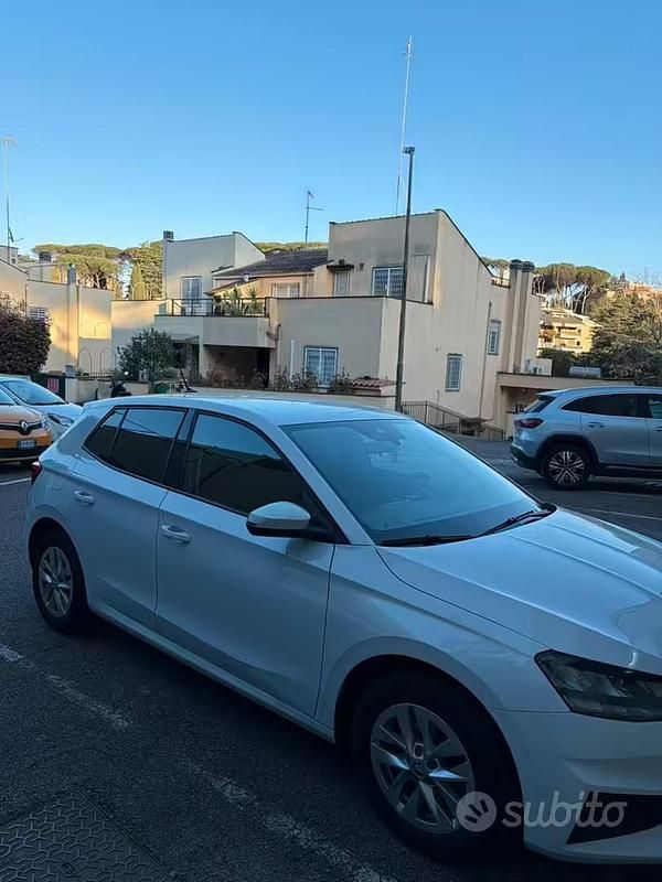 Usata Skoda Fabia 95 CV (69 kW) 2022 Bianco Utilitaria