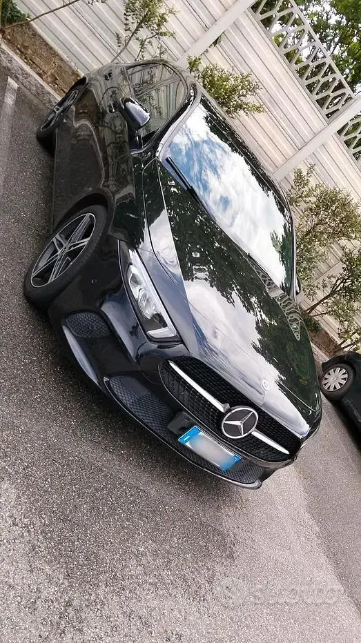 Usata Mercedes A200 150 CV (110 kW) 2021 Nero Berlina