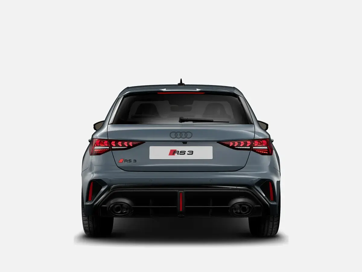 Nuova Audi RS3 Sportback Comfort 400 CV (294 kW) 2026 Grigio kemora metallizzato Utilitaria