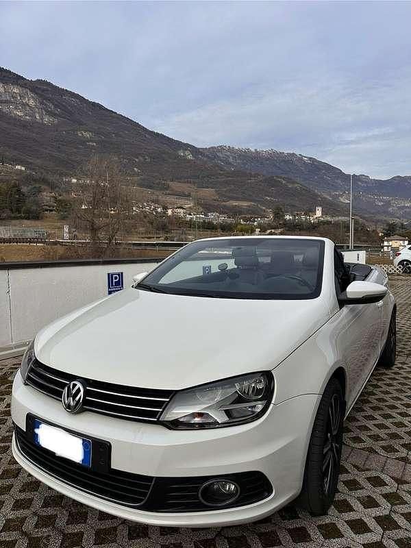 Usata VW Eos 122 CV (89 kW) 2013 Bianco Cabrio