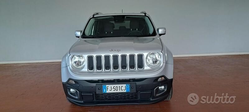 Usata Jeep Renegade Limited 140 CV (102 kW) 2017 Argento SUV