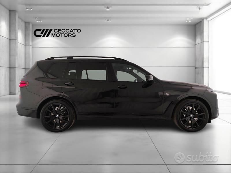 Usata BMW X7 Comfort Edition 352 CV (258 kW) 2024 Nero SUV