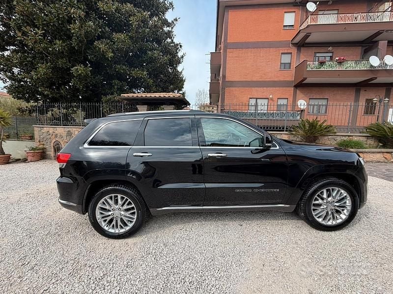 Usata Jeep Grand Cherokee Summit 250 CV (183 kW) 2018 Nero SUV