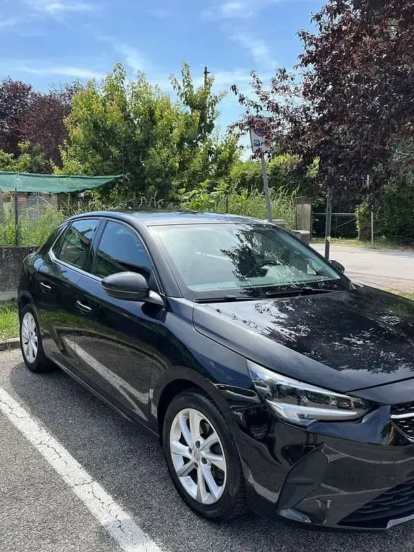 Usata Opel Corsa Elegance 101 CV (74 kW) 2021 Utilitaria