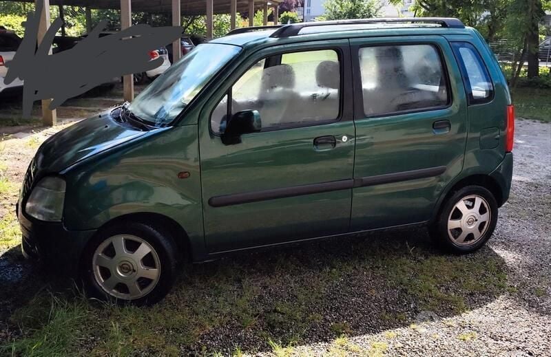 Usata Opel Agila 75 CV (55 kW) 2002 Verde Utilitaria