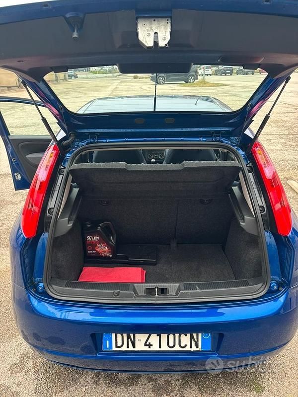 Usata Fiat Grande Punto 2008 Blu Utilitaria