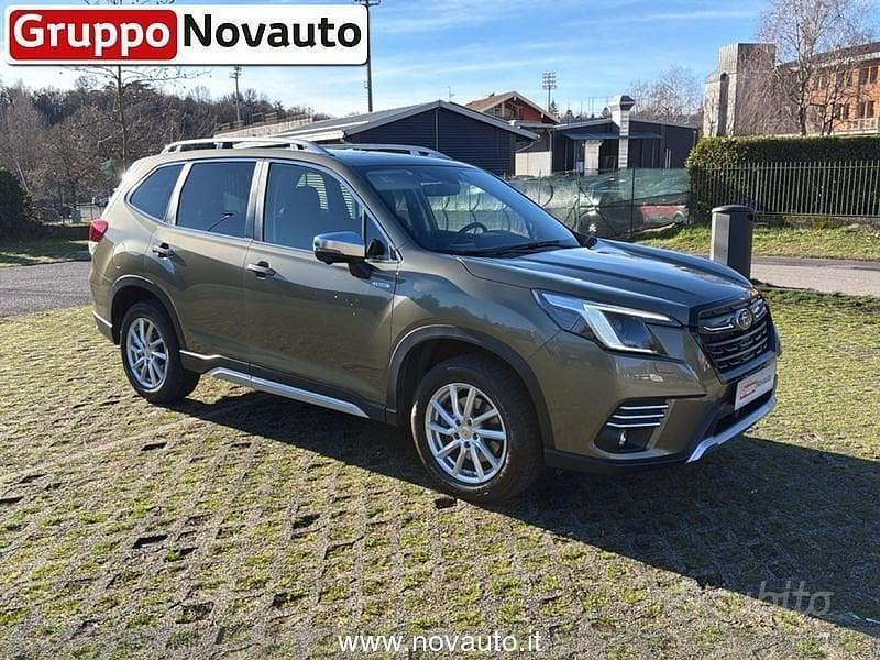 Usata Subaru Forester Style 150 CV (110 kW) 2023 Marrone SUV