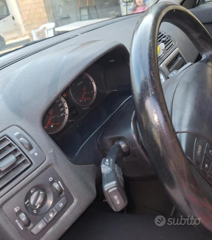 Usata Volvo V50 136 CV (100 kW) 2006 Grigio Station wagon