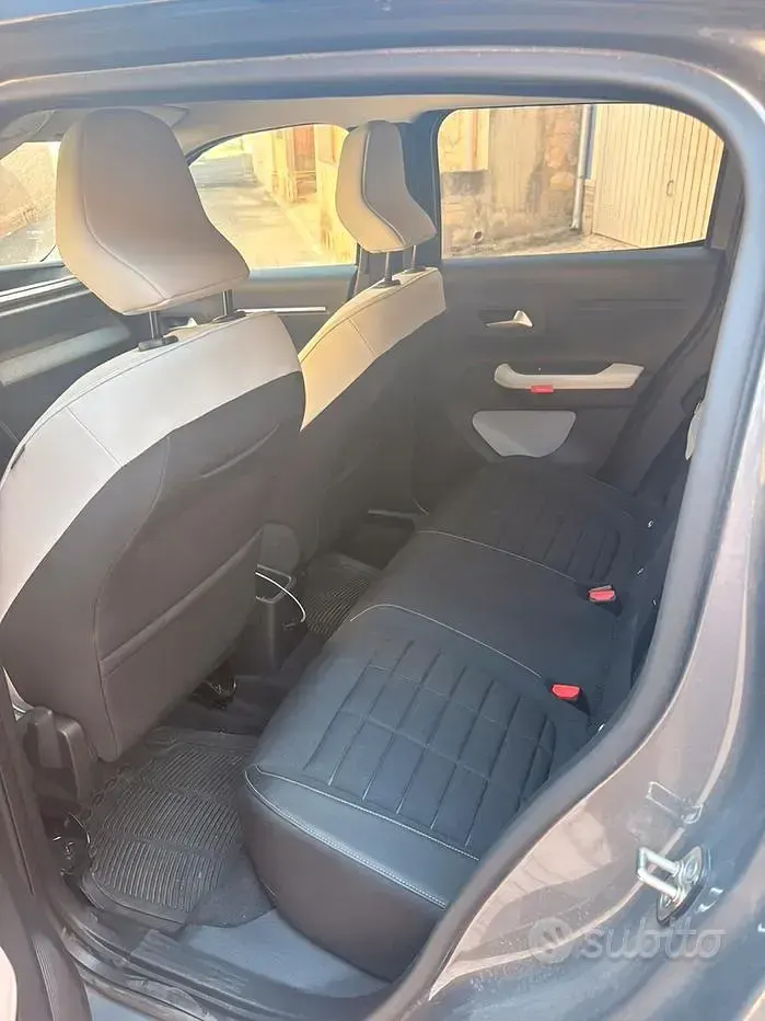 Usata Citroën C3 101 CV (74 kW) 2025 Grigio SUV
