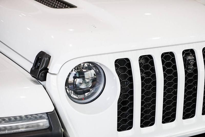 Usata Jeep Wrangler Unlimited Sahara 379 CV (278 kW) 2024 Bright white SUV