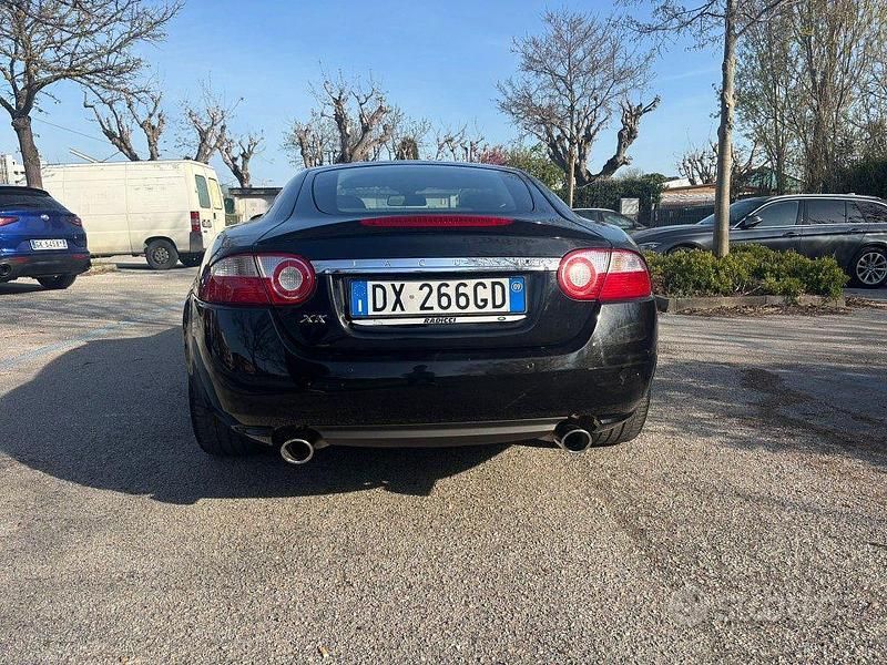 Usata Jaguar XK 256 CV (188 kW) 2009 Nero Coupé