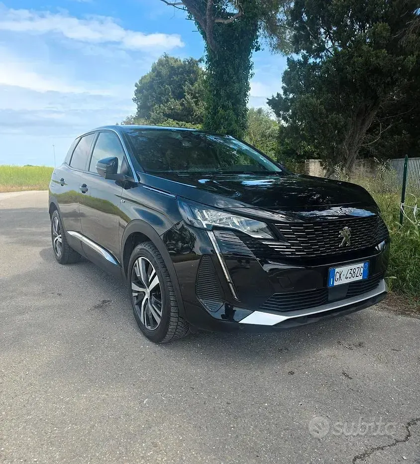 Usata Peugeot 3008 Allure 131 CV (96 kW) 2022 Nero SUV