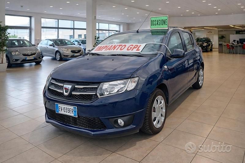 Usata Dacia Sandero 2014 Blu Utilitaria