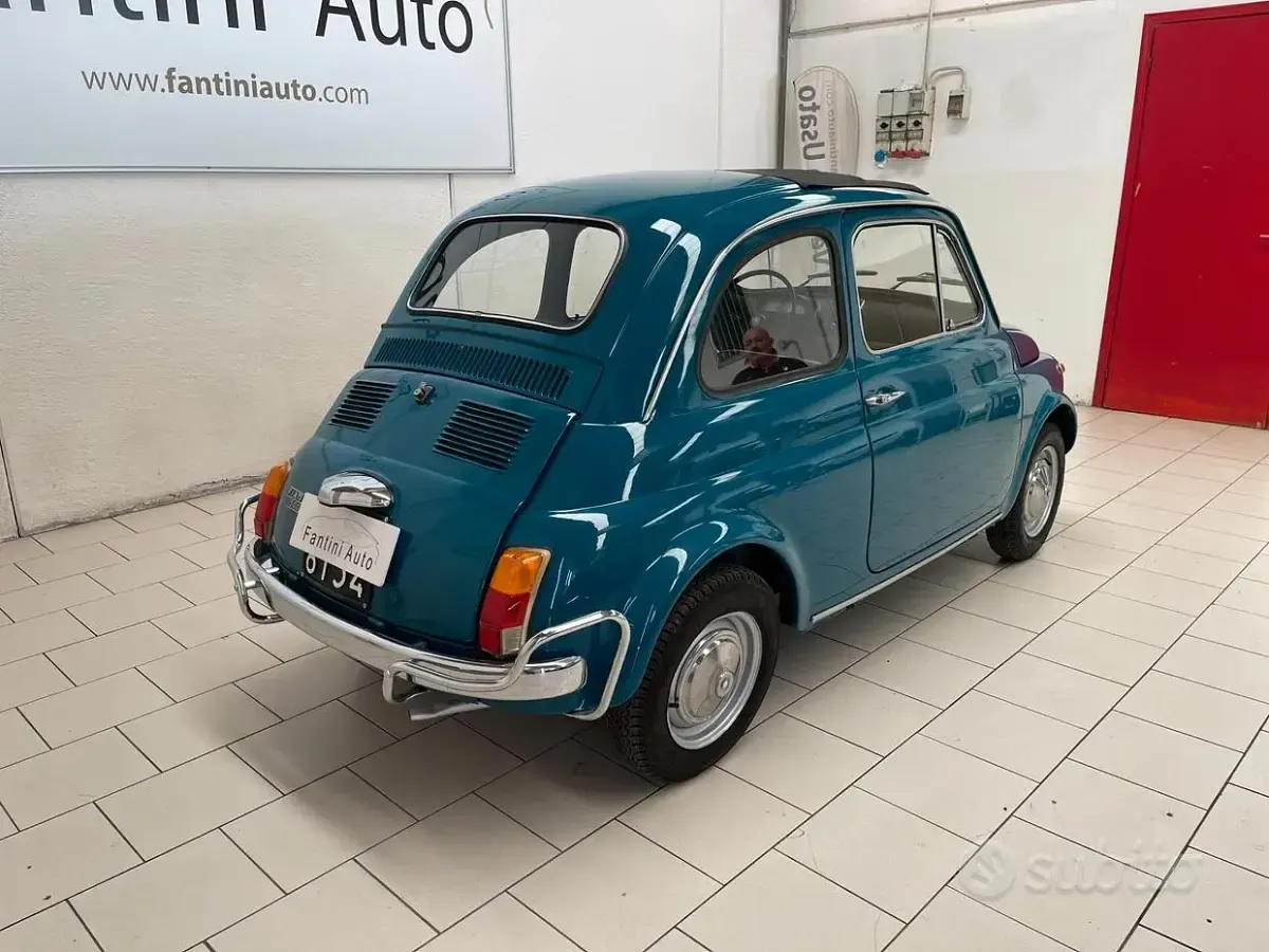 Usata Fiat 500 18 CV (13 kW) 1960 Blu Utilitaria