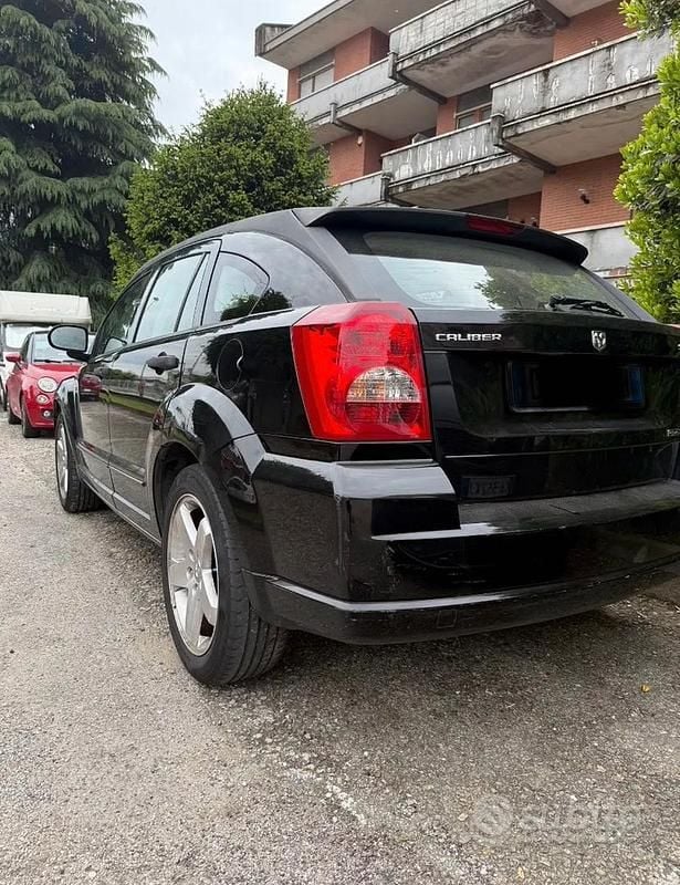 Usata Dodge Caliber 140 CV (102 kW) 2007 Utilitaria