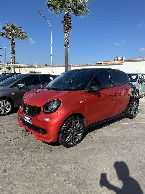 Usata Smart ForFour Passion 90 CV (66 kW) 2017 Utilitaria
