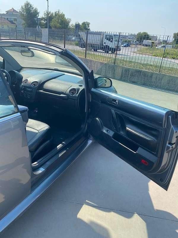 Usata VW New Beetle 102 CV (75 kW) 2007 Utilitaria