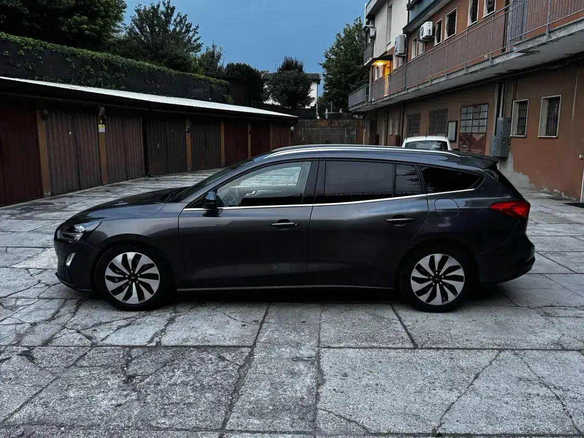 Usata Ford Focus Vignale 120 CV (88 kW) 2019 Other Station wagon